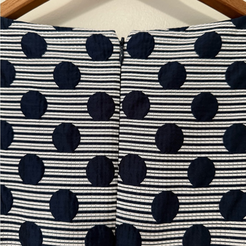 Tahari by Arthur Levine Navy Polka Dot Sleeveless a-line Dress in size 4 - Picture 7 of 13